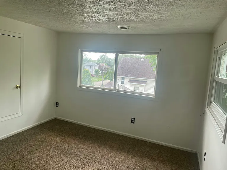 124 Russell Ave #3 — Photo 3