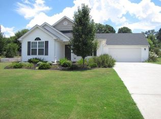 1247 Clearwater Dr, Winder, GA 30680