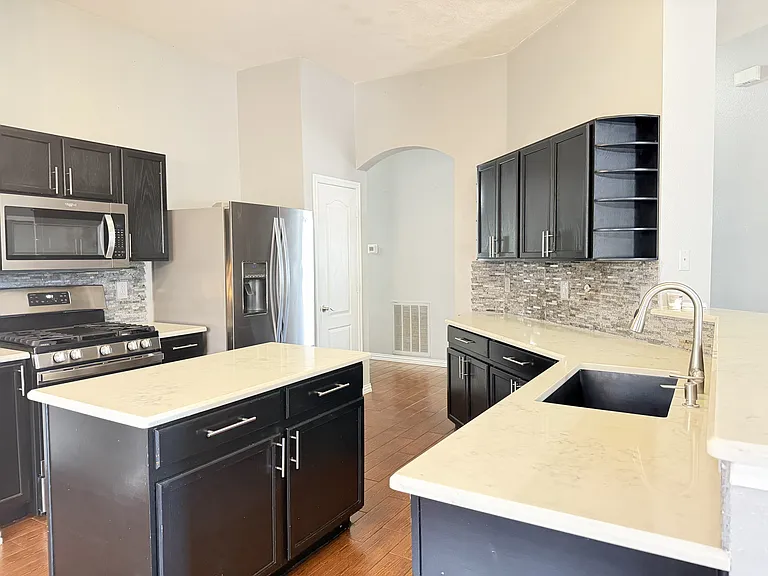 625 Tabasco Trl — Photo 6