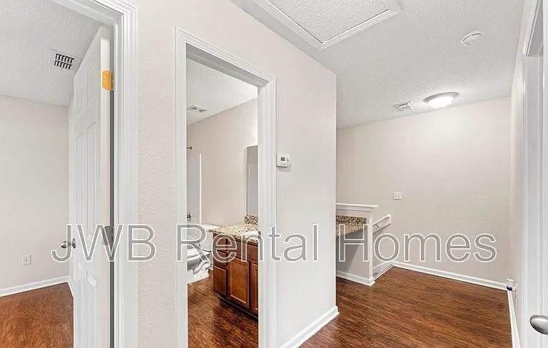 3330 Rayford St — Photo 16