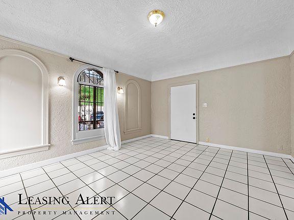 5th image of 112 S Cummings St #112