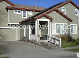 1905 Fallbrook Ln, Petaluma, CA