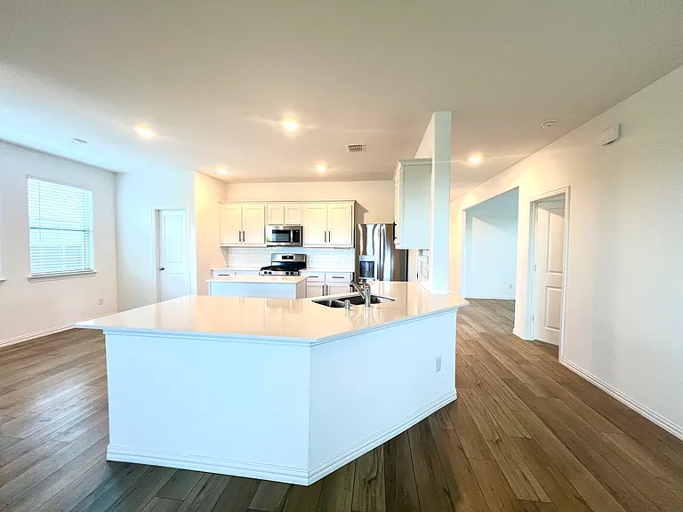 1201 Ipkiss Ave — Photo 7