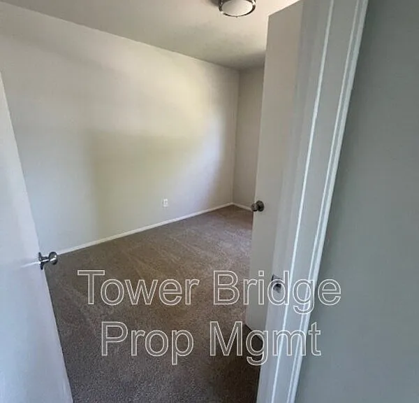 8255 Oahu Dr — Photo 4