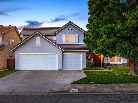 3rd image of 2737 Willowbrook Ave