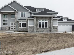 1847 NW 126th Ct, Clive, IA 50325