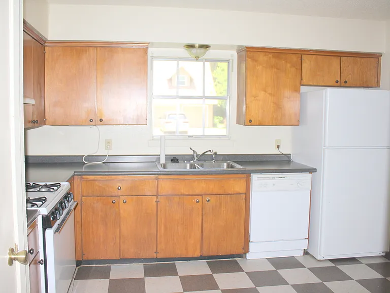 8101 Stillwood Ln — Photo 8