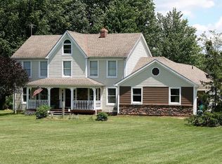 16485 Cowley Rd, Grafton, OH 44044