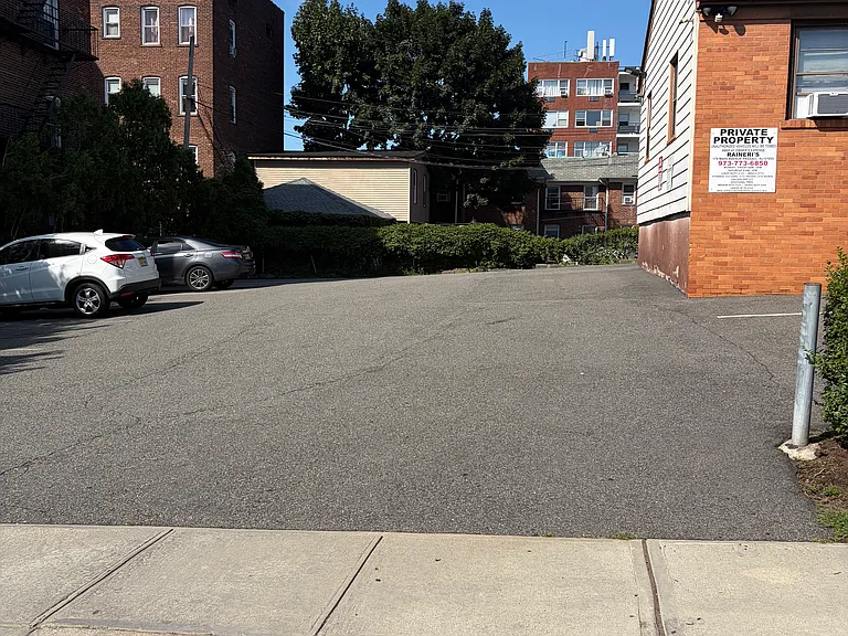 110 Passaic Ave #2 — Photo 2