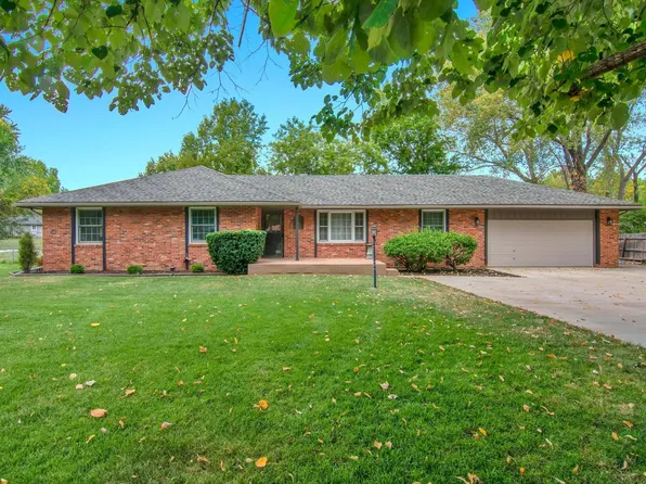 2412 SE Blair Dr, Topeka, KS 66605