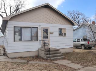 516 E Towne St, Glendive, MT 59330