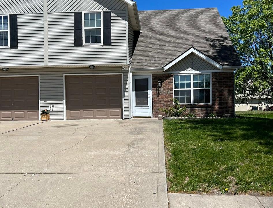 1st image of 1104 SW Ephraim Dr #1104