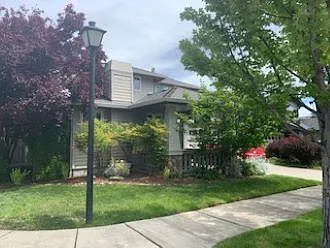 451 Williamson Way — Photo 2