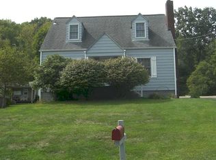 17 Robb St, Mc Donald, PA 15057