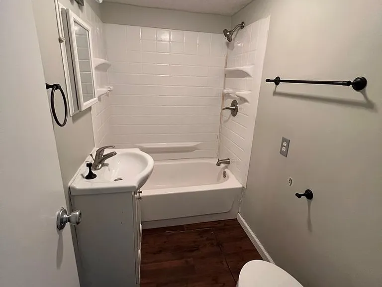 2554 Little St — Photo 14