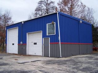 101 SW 9th St, Oak Grove, MO 64075