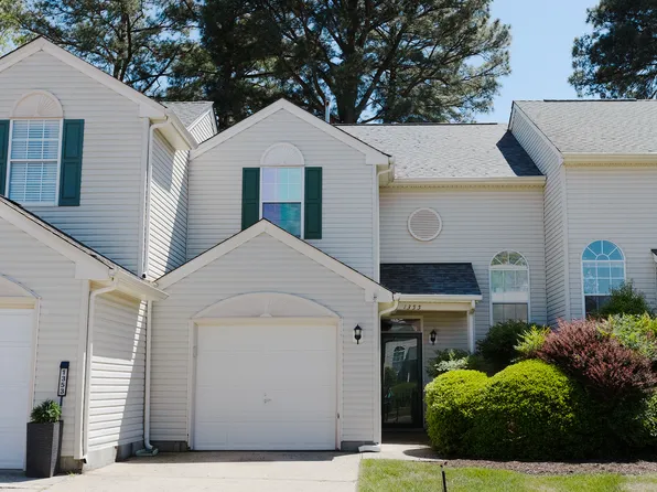 1355 Lake Dr, Newport News, VA 23602
