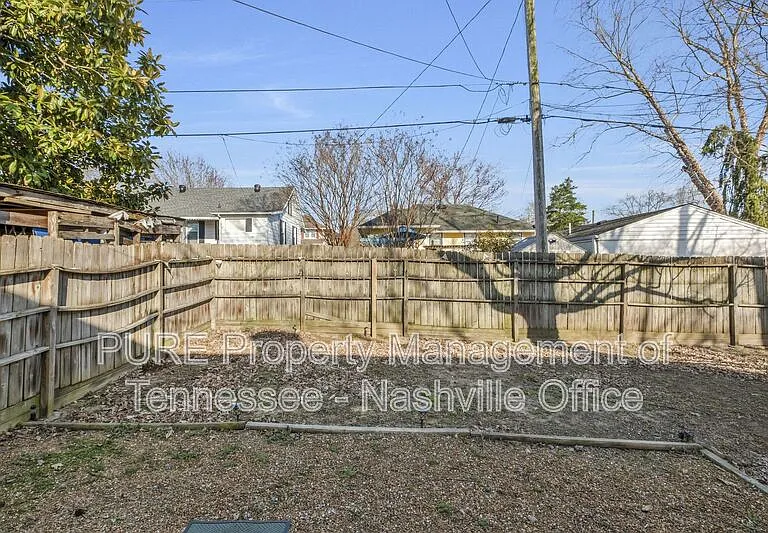 1309 Jones St — Photo 13