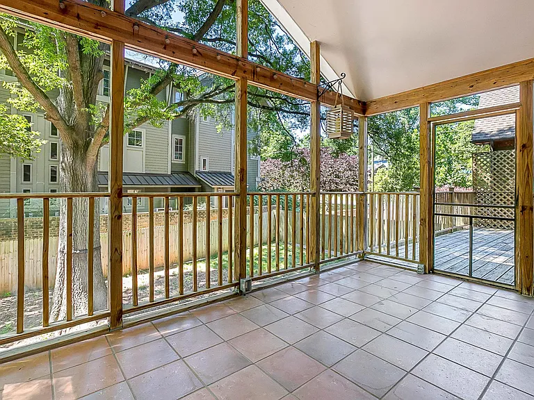 2304 Floral Ave — Photo 12