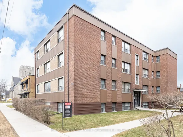 2846 Bloor St W #11, Toronto, ON M8X 1A9