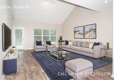 Just-remodeled 2-story Duplex near The Legends — Photo 2
