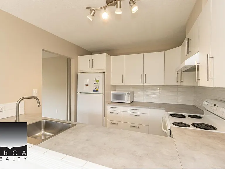 520 W Keith Rd #2 — Photo 7