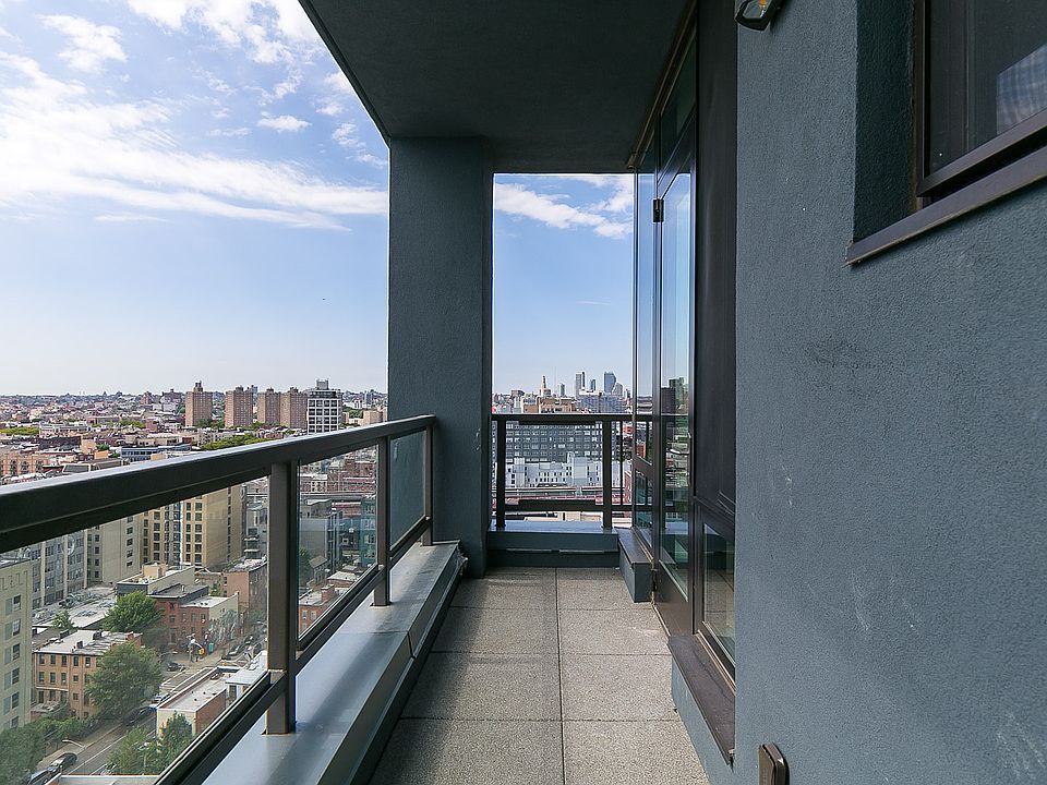 1st image of 321 Wythe Ave #1112