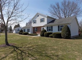 1 Country Club Dr, New York Mills, NY 13417