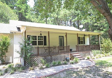 1st image of 521 Columbia Road 43