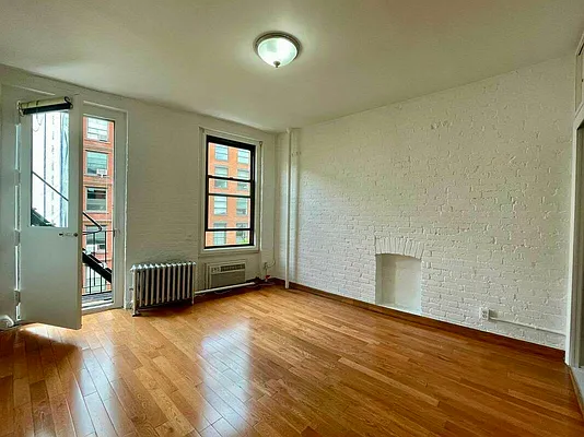 Rented by Compass | media 16