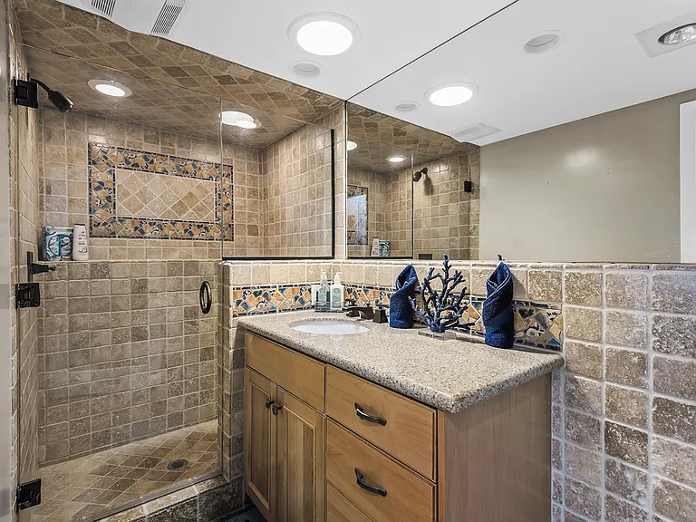 11844 Beach Club Way — Photo 23