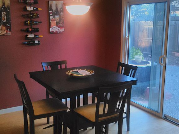 4th image of 1609 Corbridge Dr