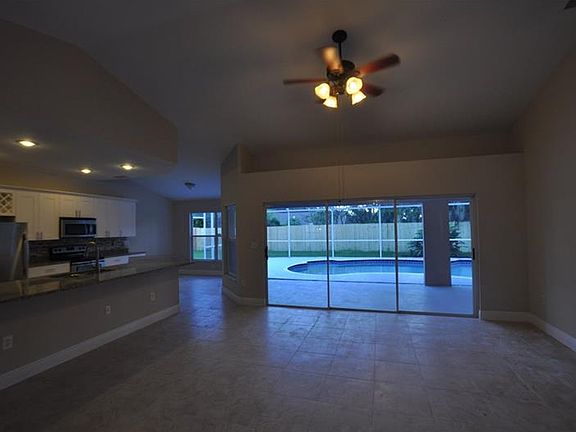 5th image of 3223 Alcott Ave