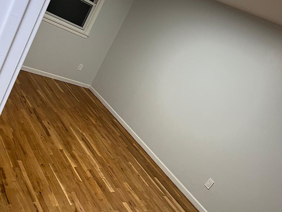 2nd image of 780 Jewett Ave