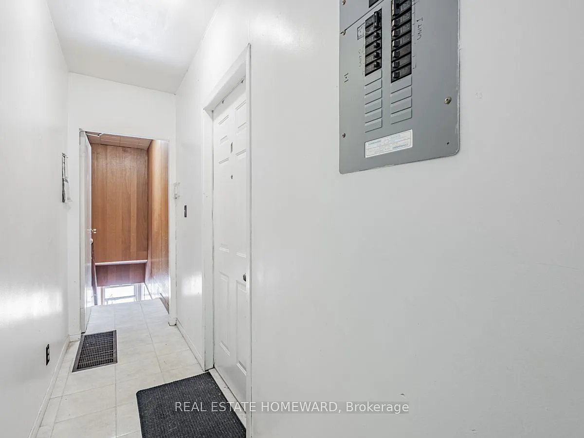 2 bed, $2,000 — Photo 2