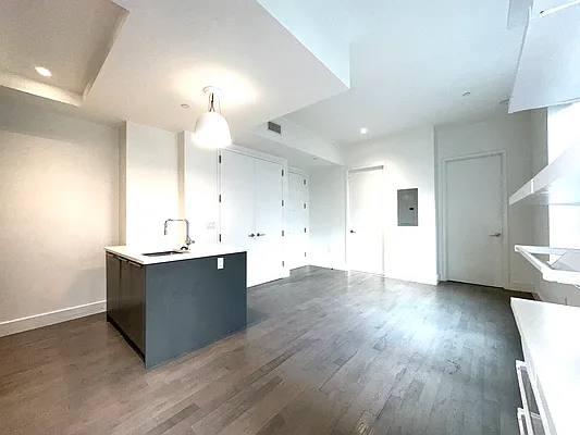 Rented by Keller Williams NYC | media 6