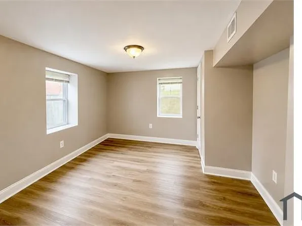 2817 Q St SE, Washington, DC 20020