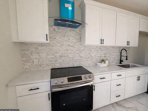 3rd image of 306 Cambridge Rd