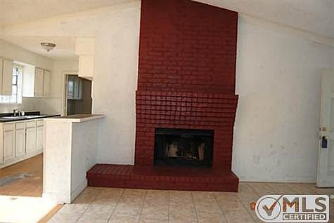5th image of 1803 Carrington Dr