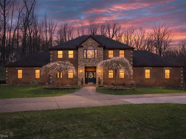 8220 Wilhite Dr, Wadsworth, OH 44281