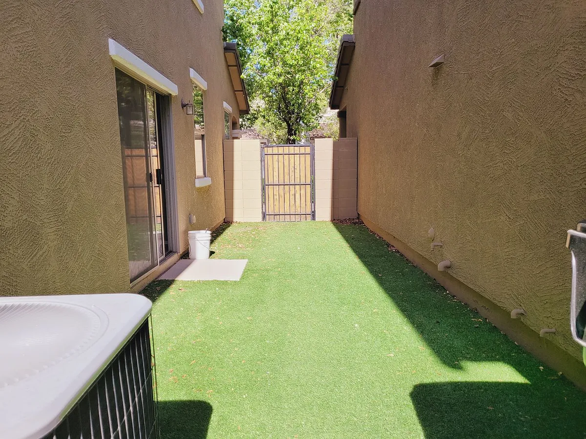 Building Photo - 3816 E Trigger Way