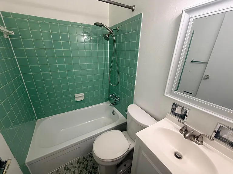 97 Columbia St #8 — Photo 5