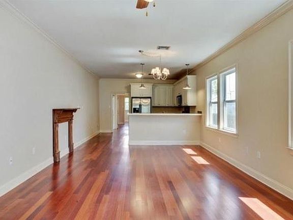 3rd image of 5635 Rosemary Pl