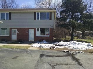 929 S West Ct, Appleton, WI 54915