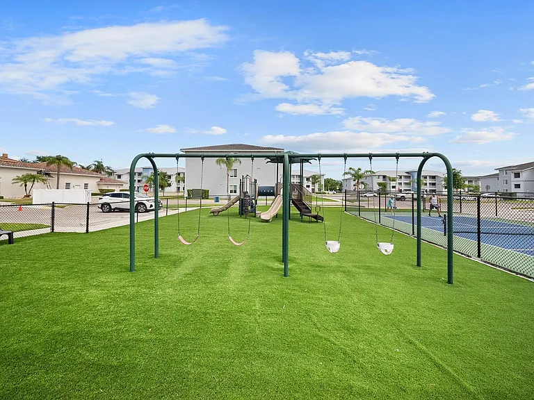 3940 Pomodoro Cir #303 — Photo 25