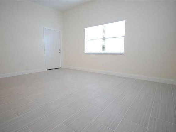 3rd image of 8035 Byron Ave APT 3