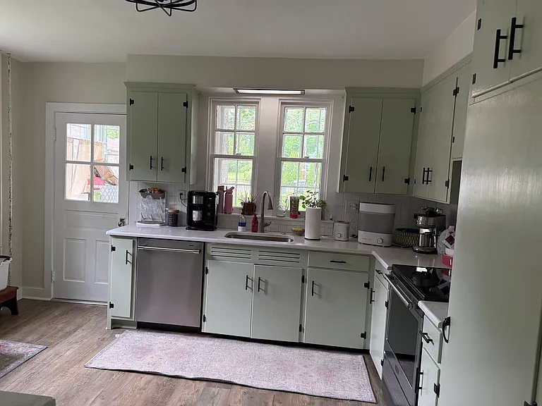 1407 Elm St — Photo 2