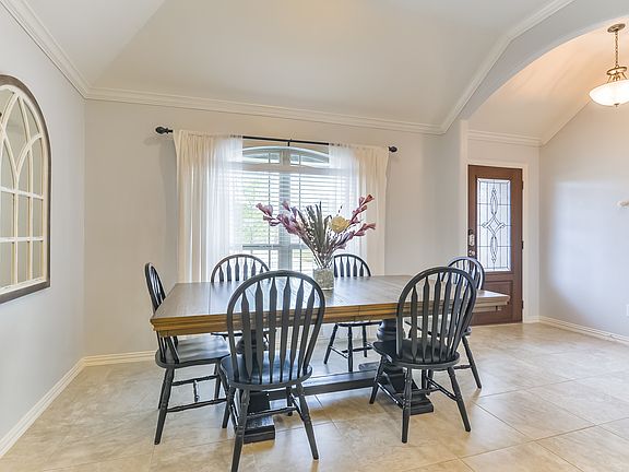 5th image of 3827 Cactus Field Ln