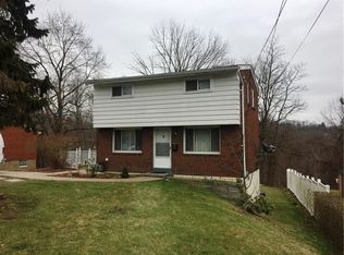 565 Sunnyfield Dr, Monroeville, PA 15146