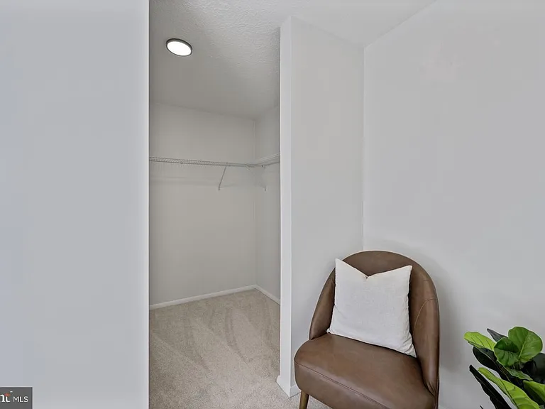 6909 Doublebrand Ct — Photo 15